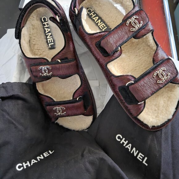 Chanel Burgundy Red Caviar Gold CC Logo Mule Slide Flat 39 - Picture 1 of 12
